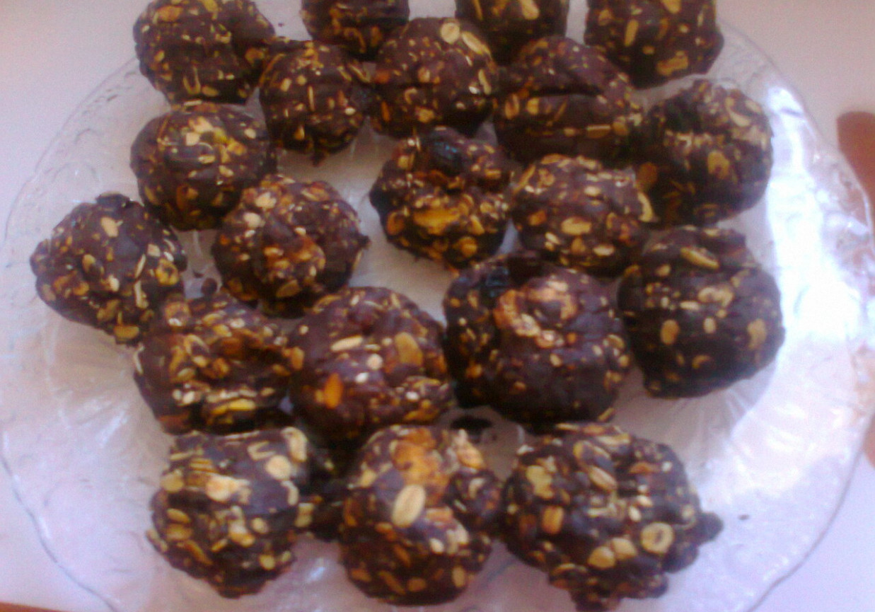 kakaowe kulki z musli wielozbożowego Benus foto