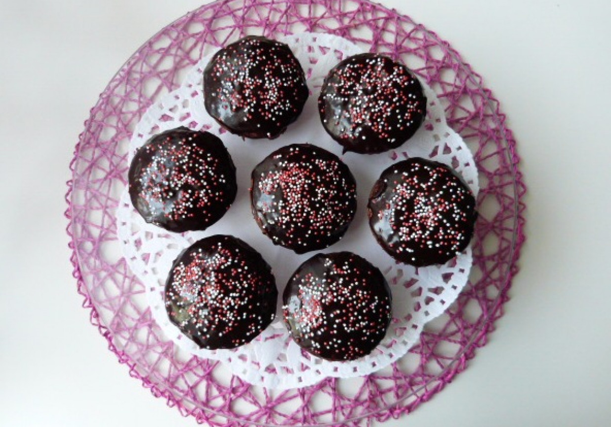 Kakaowe muffinki z serkiem foto