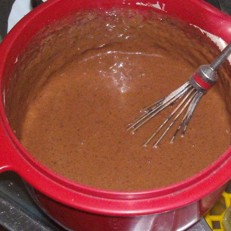 Krok 1 - kakaowiec rabarbarowy ze śmietana galaretkową... foto