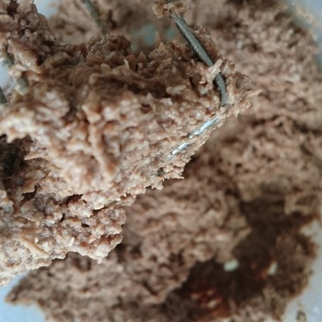 Krok 2 - Kakaowo-kokosowe ciasto z wafelków  foto