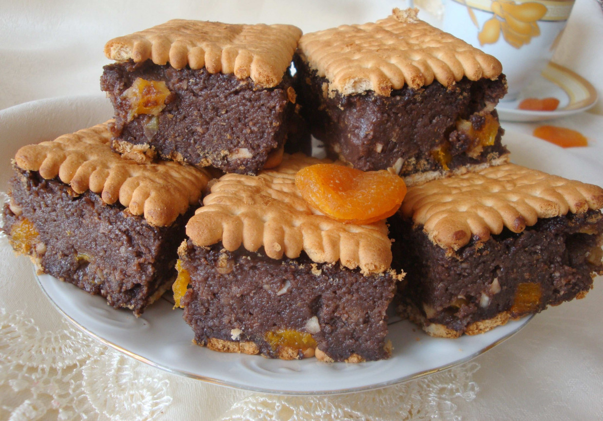 Kakaowy deser z kaszy manny foto