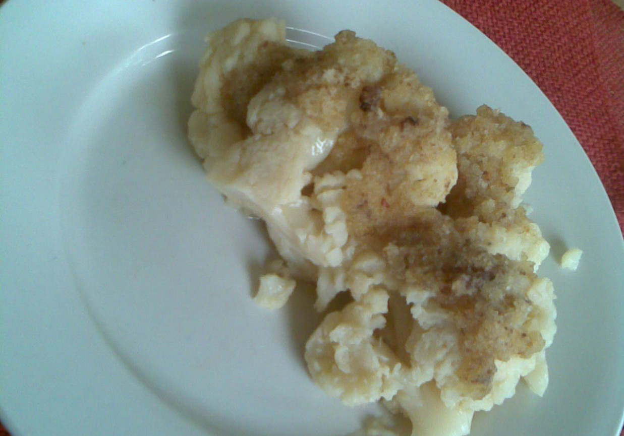 Kalafior z bułeczką i cebulką foto