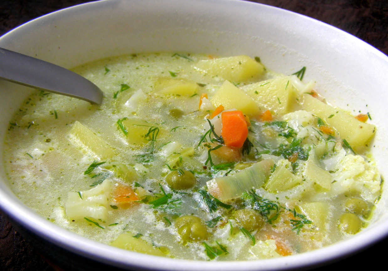 kalafiorowa-groszkowa zupa na maśle... foto