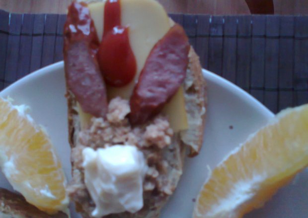 Fotografia przedstawiająca kanapka śniadaniowa 1