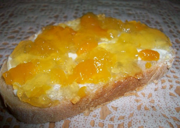 Fotografia przedstawiająca kanapka śniadaniowa