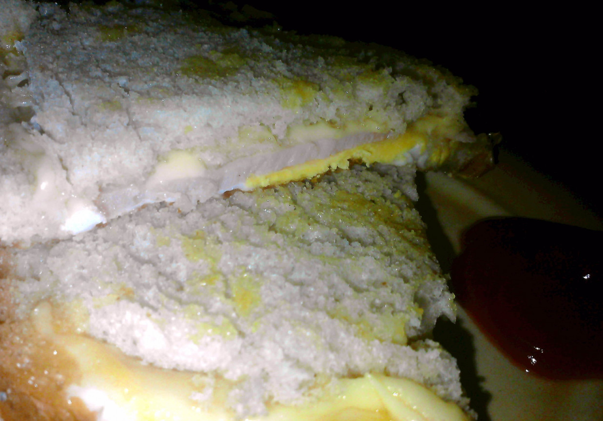 kanapka z jajkiem sadzonym foto