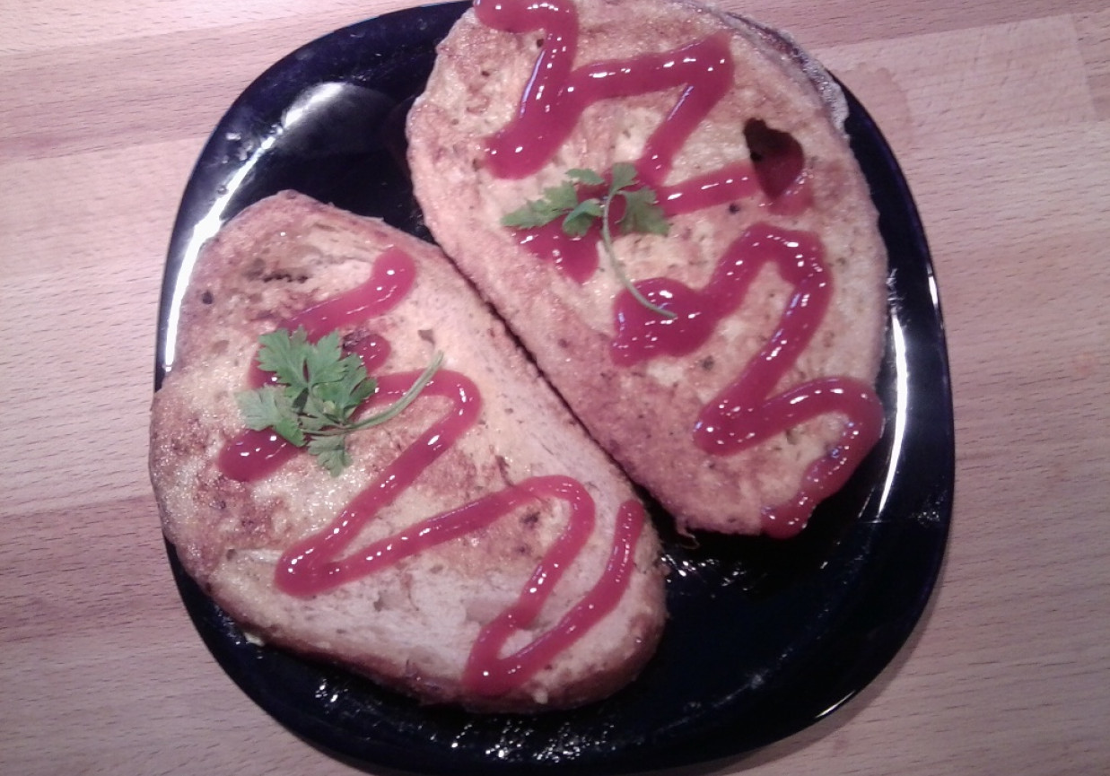 Kanapki w jajku foto