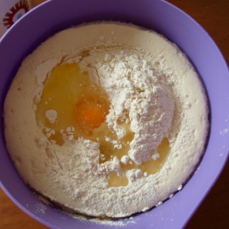 Krok 1 - Kanelsnurrer- norweskie drożdżówki z marcepanem i rodzynkami foto