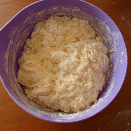 Krok 2 - Kanelsnurrer- norweskie drożdżówki z marcepanem i rodzynkami foto