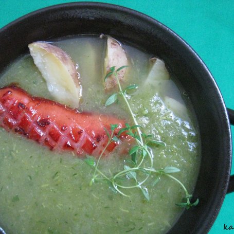 Krok 5 - Kapuściano-kalafiorowa zupa z wkładką foto