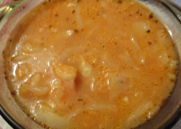 Fotografia przedstawiająca Kapuśniak na żeberkach wieprzowych
