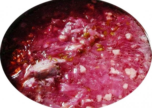 Fotografia przedstawiająca Kapuśniak z kiszonej czerwonej kapusty