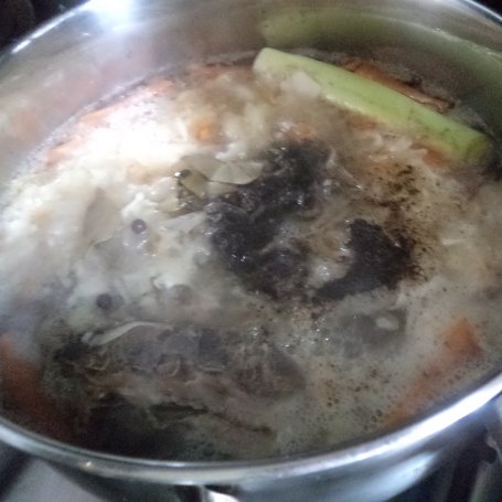Krok 6 - KAPUŚNIONKA zupa z kiszonej kapusty-z kuchni Cieszyńskiej :) foto
