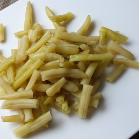 Krok 3 - Kapusta biała z koperkiem i fasolką foto