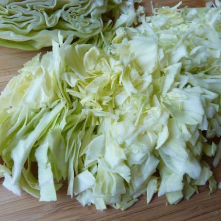Krok 1 - Kapusta młoda z koperkiem i kminkiem foto