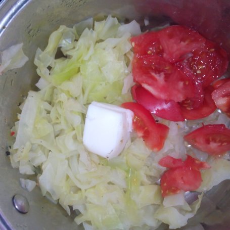Krok 2 - Kapusta na gorąco do obiadu foto