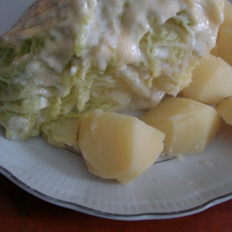 Krok 3 - Kapusta włoska zapiekana pod beszamelem foto