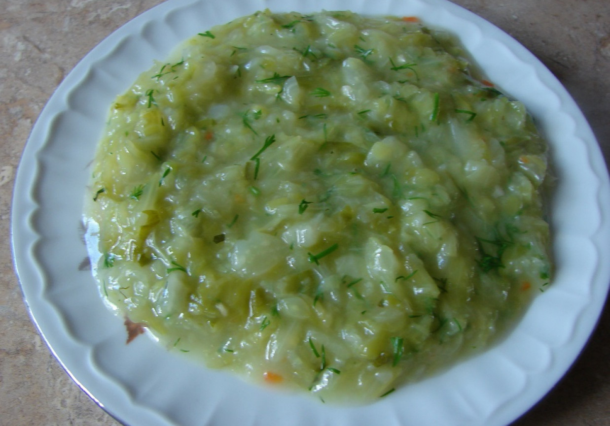 Kapusta z koperkiem foto