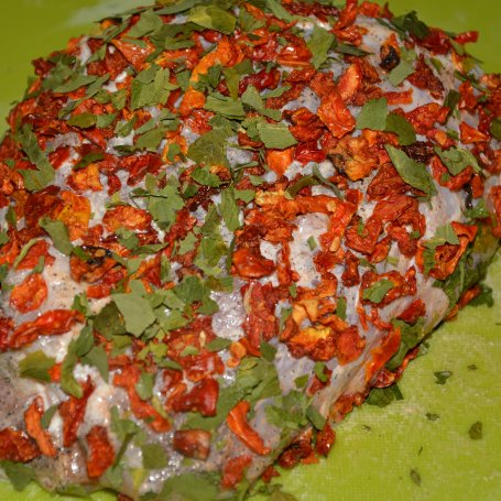 Krok 2 - Karczek w suszonych pomidorach z czosnkiem niedzwiedzim foto