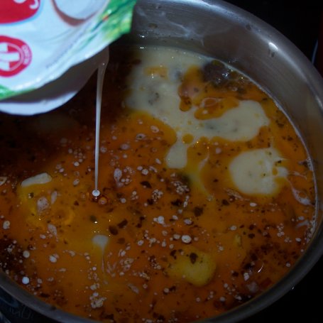 Krok 5 - Karczek z pieczarkami, czyli smacznie "z rękawa" foto