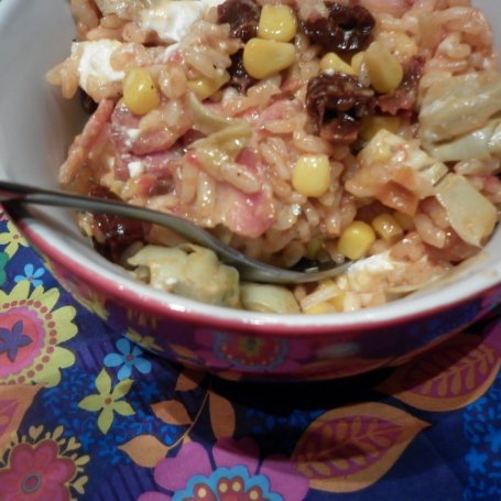 Krok 11 - Karczochowo - pomidorowe risotto. foto