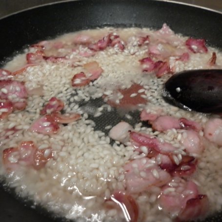 Krok 3 - Karczochowo - pomidorowe risotto. foto