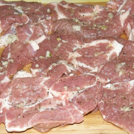 Krok 1 - Karkówka w sosie pieczarkowym foto