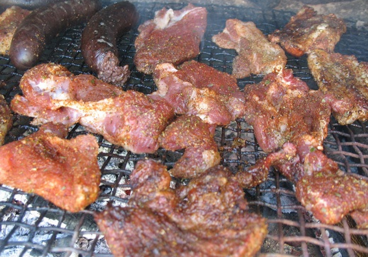 Karkówka z grilla z sosem tzatziki foto