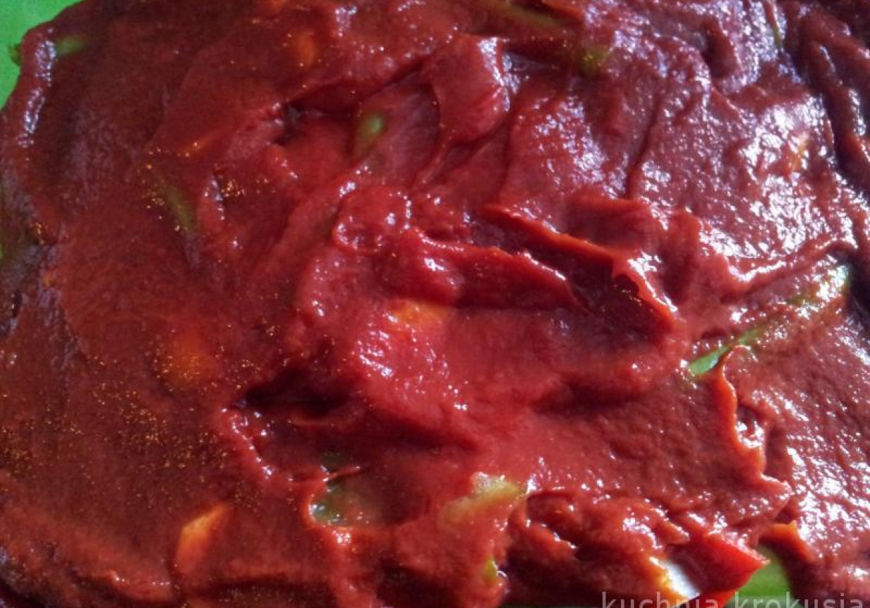 Karkówka z warzywami w sosie pomidorowym foto