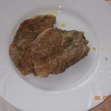 Krok 4 - Karkówka zapiekana w zupie cebulowej foto