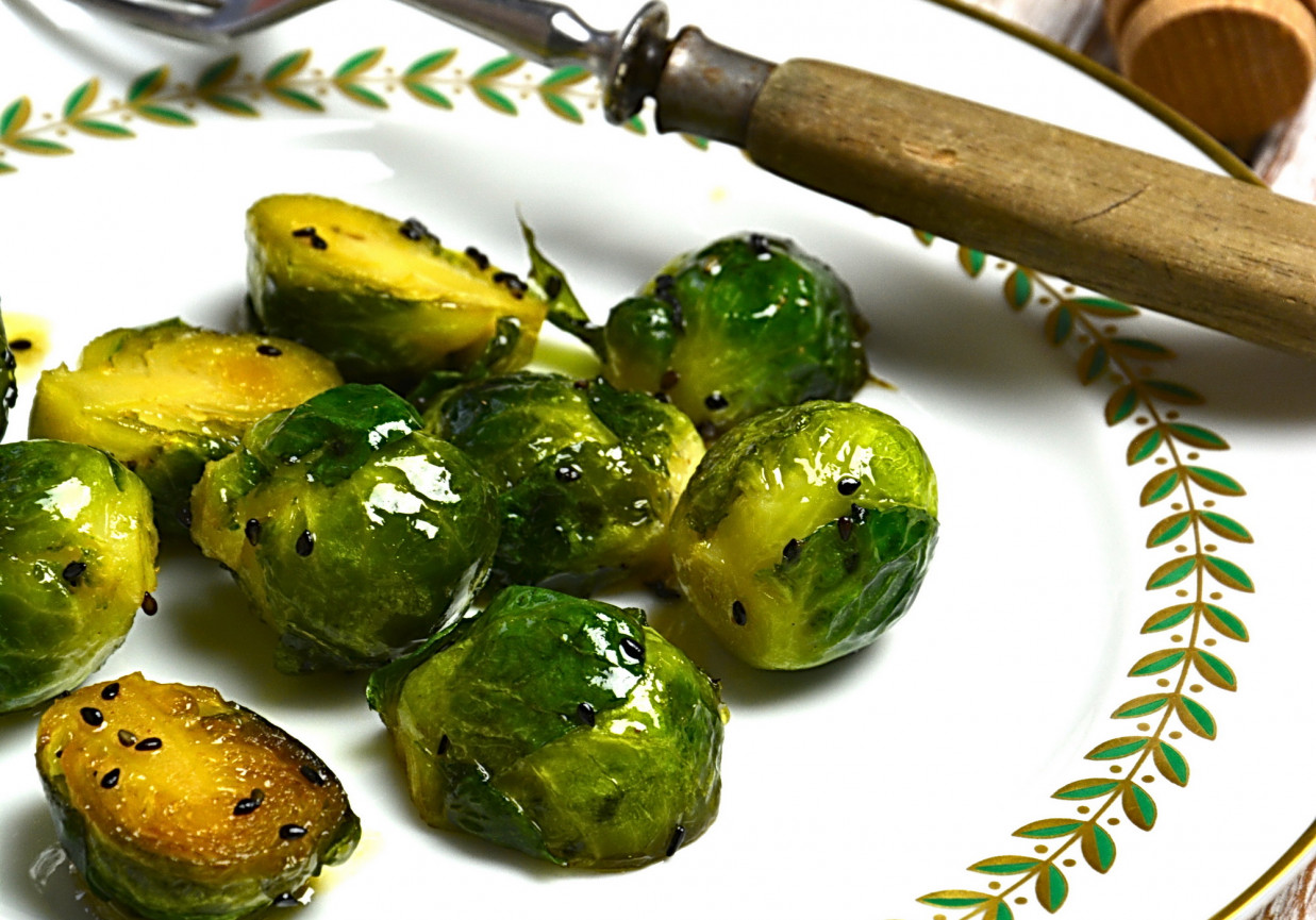 Karmelizowana brukselka foto