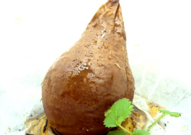 Fotografia przedstawiająca Karmelizowane gruszki cytrynowo-waniliowe