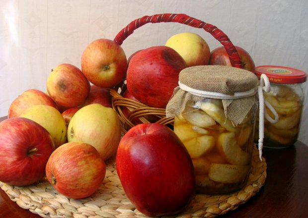 Fotografia przedstawiająca Karmelizowane jabłka