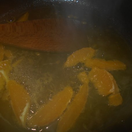 Krok 4 - Karmelizowany makaron pod bezową pierzynką foto