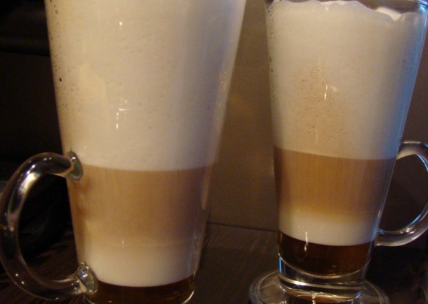 Fotografia przedstawiająca Karmelowe latte
