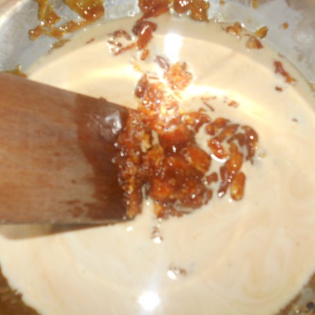Krok 6 - Karmelowy sernik na zimno foto