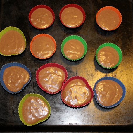 Krok 2 - Karobowe muffinki na maślance foto