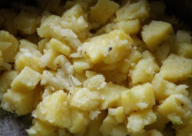 Fotografia przedstawiająca Kartoffelsalat - wersja podstawowa