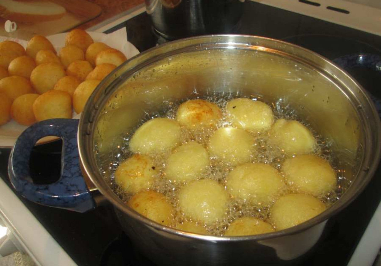 Kartoflane pączusie foto