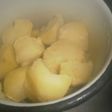 Krok 1 - Kartofle w papryce foto