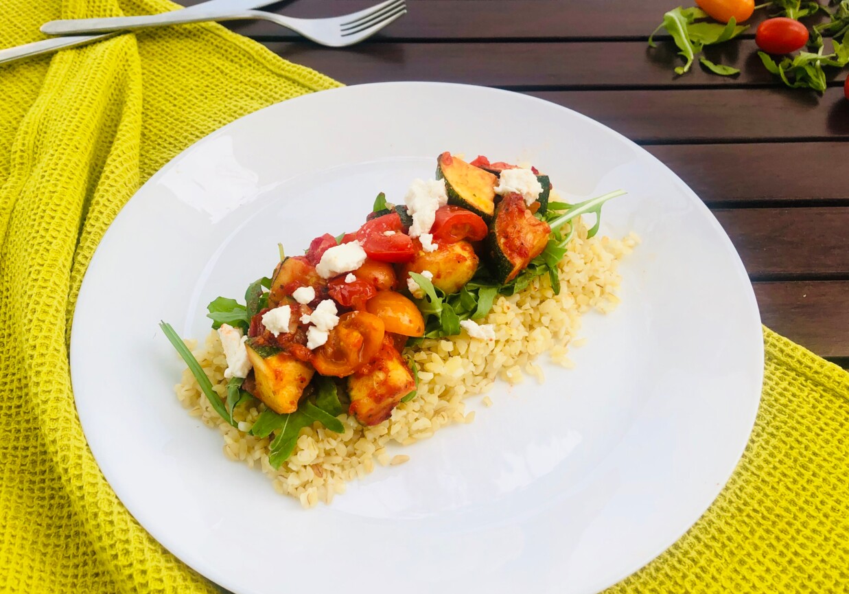 Kasza bulgur z cukinią i pomidorkami foto