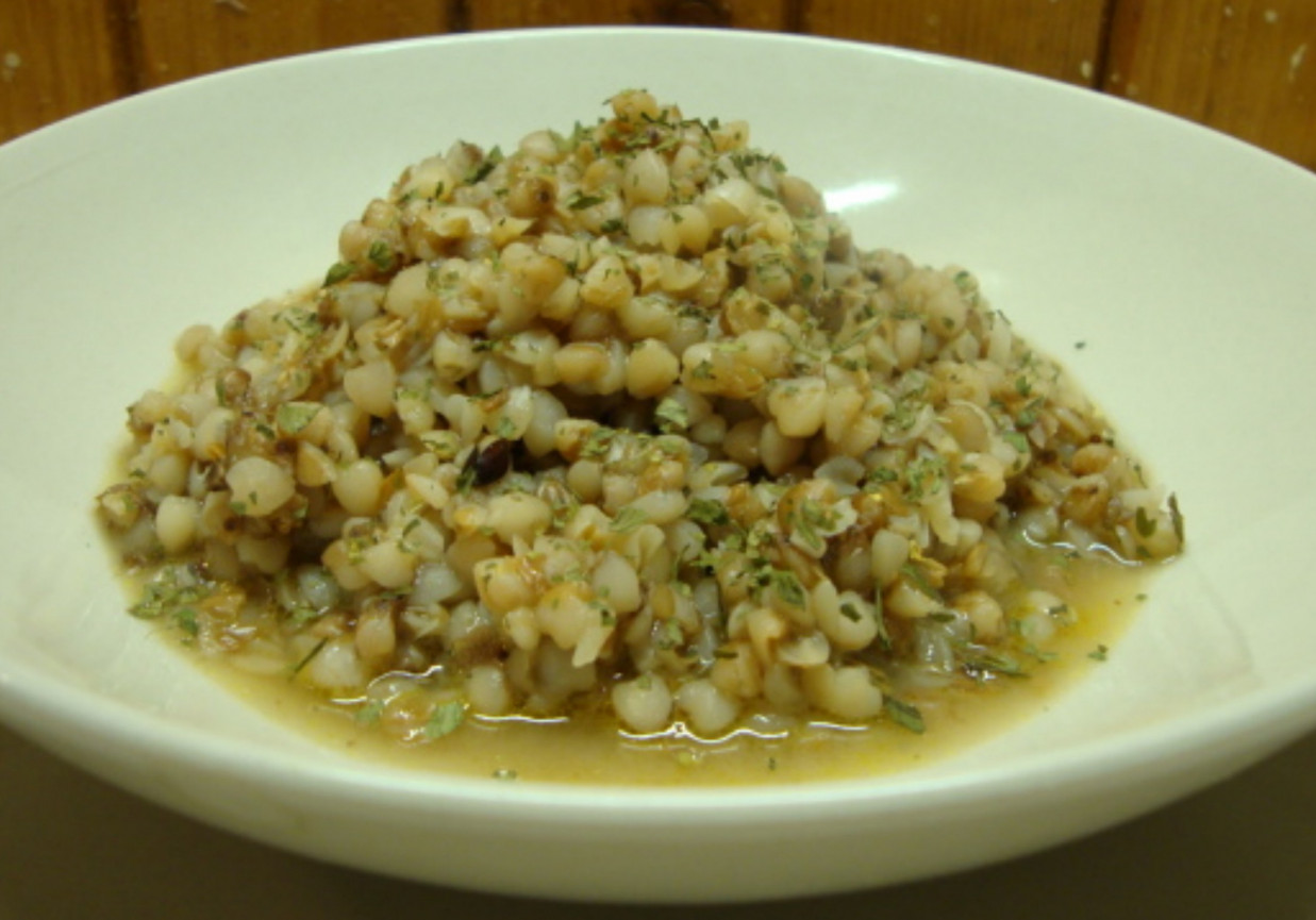 Kasza gryczana w sosie grzybowym foto