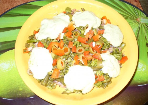 Fotografia przedstawiająca kasza gryczana z warzywami