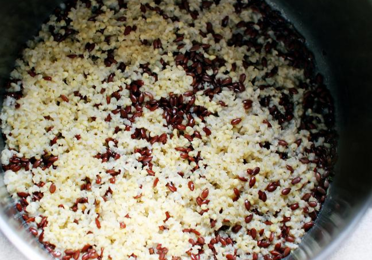 Kasza jaglana gotowana z lnem foto