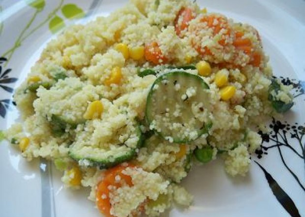 Fotografia przedstawiająca Kasza kuskus z warzywami