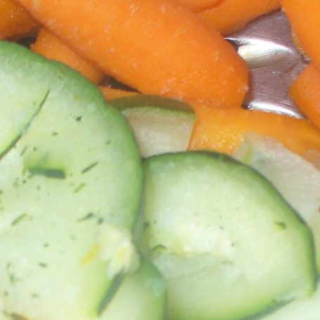 Krok 2 - Kasza z marchewką , cukinią ,brokułem,brukselką foto