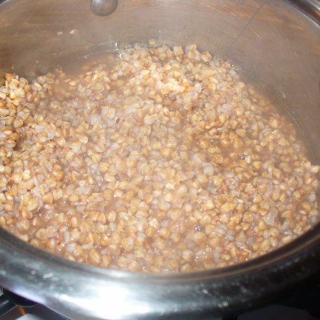 Krok 1 - Kaszotto z papryką , oliwkami i łososiem foto
