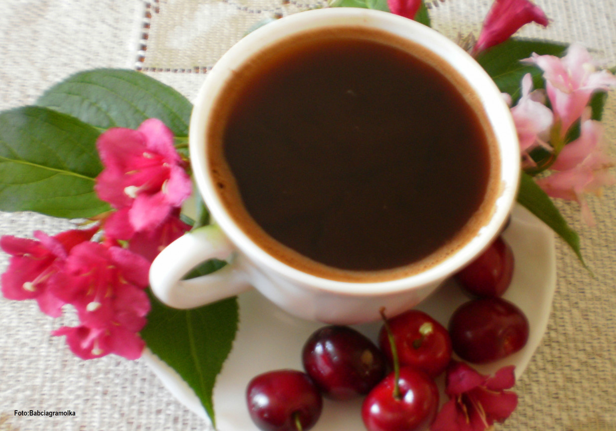 Kawa aromatyzowana wiśniami : foto