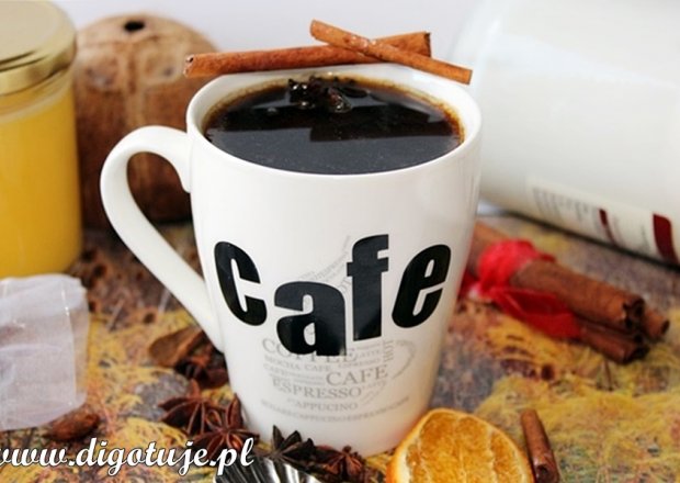 Fotografia przedstawiająca Kawa kuloodporna/Bulletproof Coffee (kawa z masłem i olejem kokosowym)