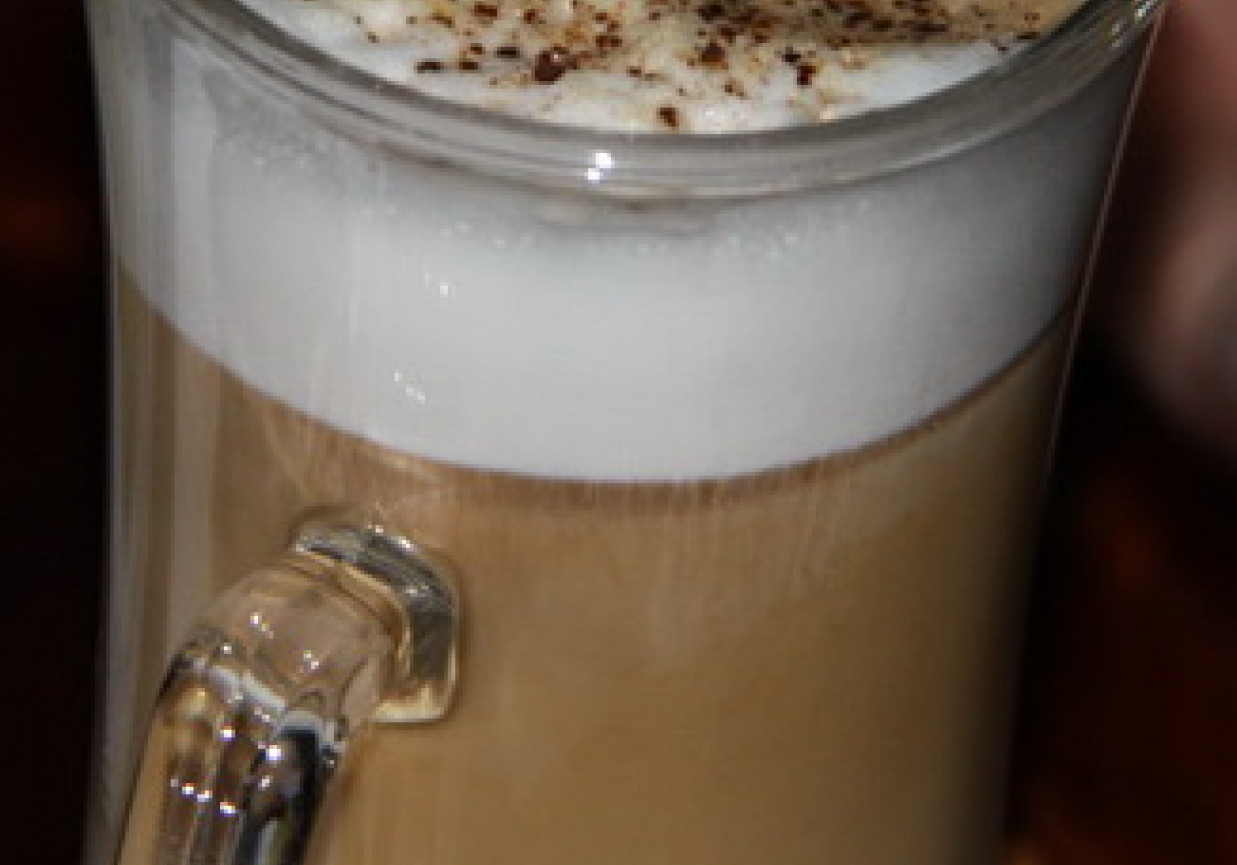 Kawa latte macchiato - domowym sposobem foto